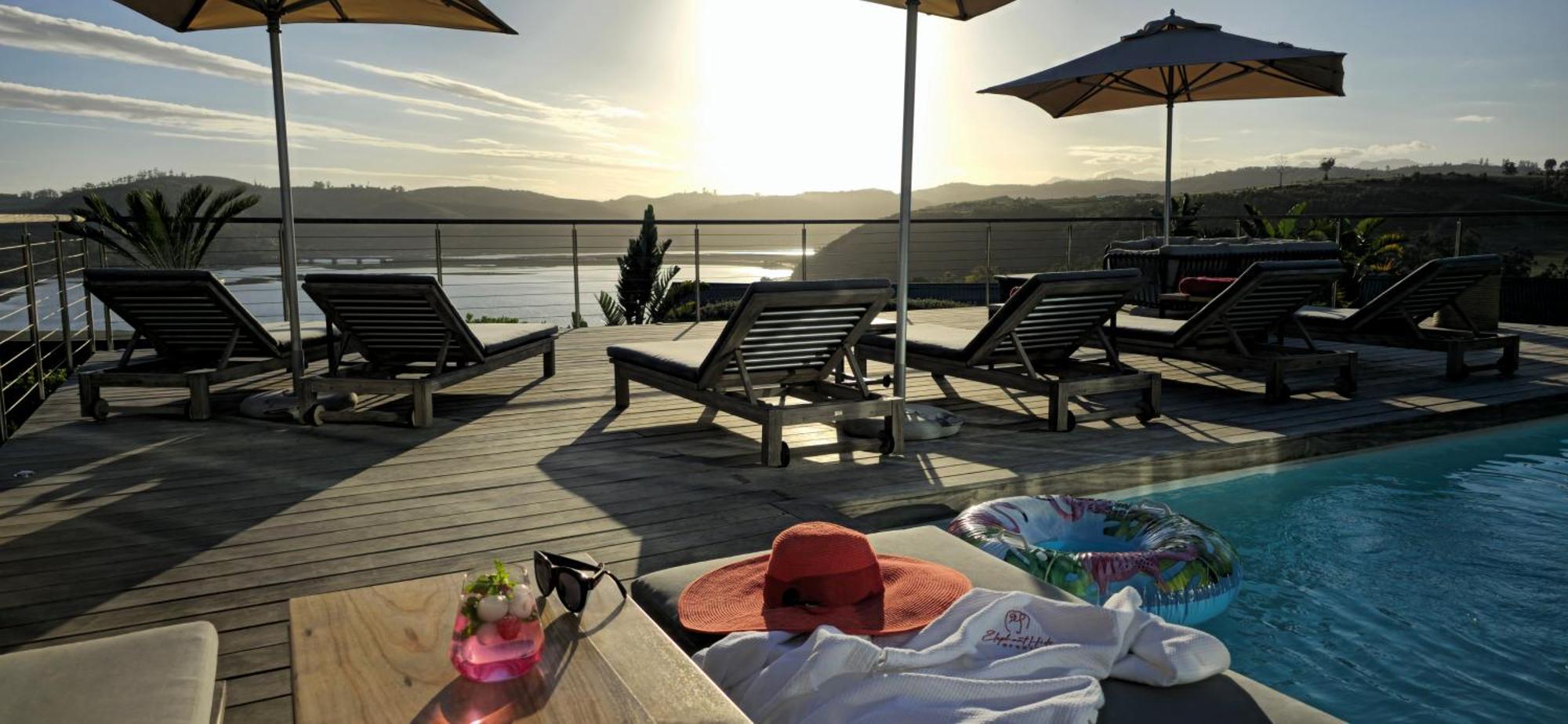 Elephant Hide Of Knysna Guest Lodge Exteriör bild